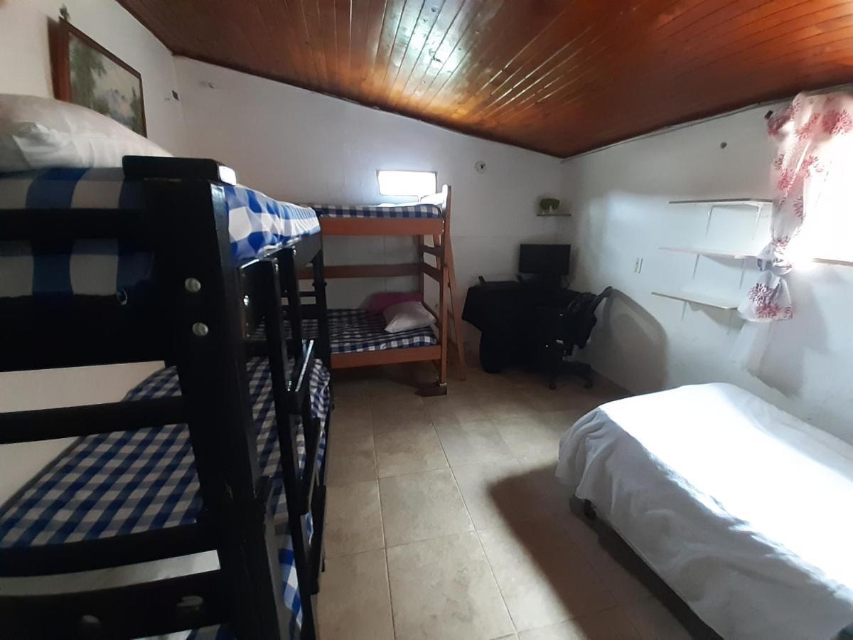 Ferienwohnung Artesanos Y Turistas Guatapé Exterior foto