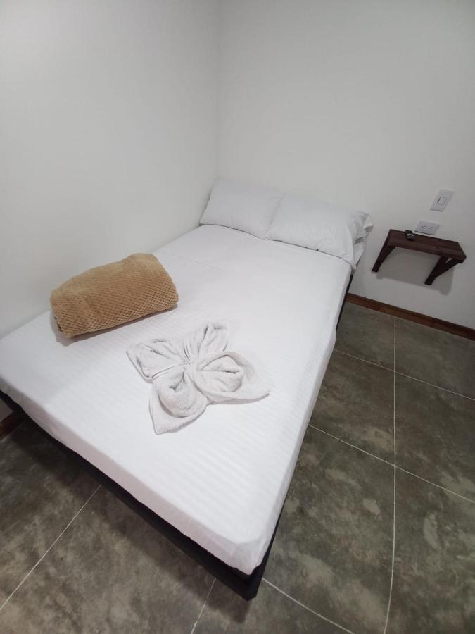 Ferienwohnung Artesanos Y Turistas Guatapé Exterior foto