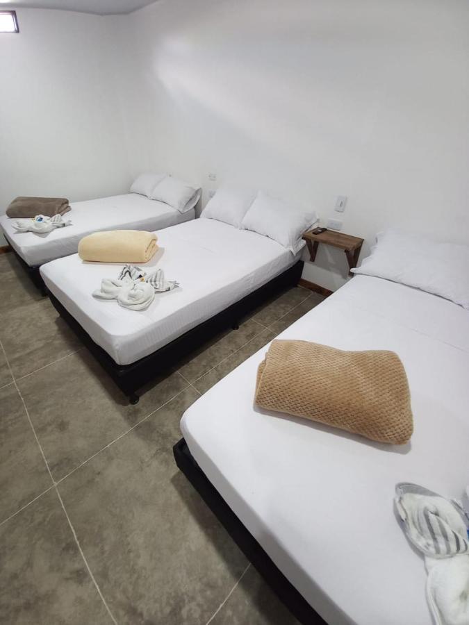 Ferienwohnung Artesanos Y Turistas Guatapé Exterior foto
