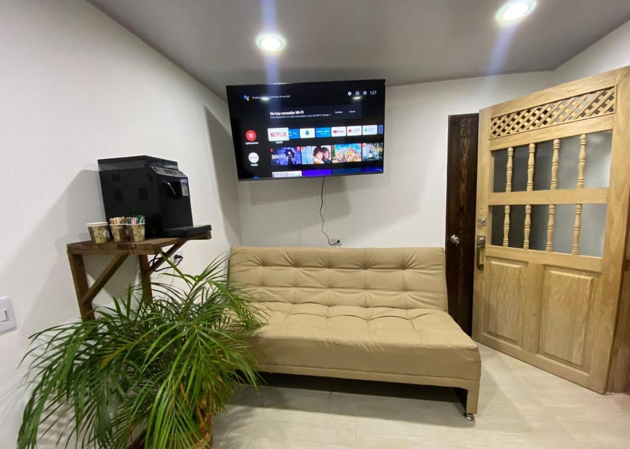 Ferienwohnung Artesanos Y Turistas Guatapé Exterior foto