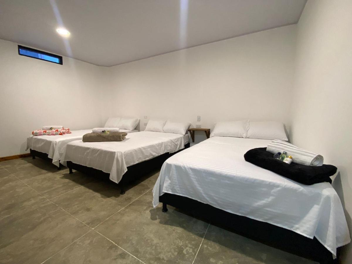 Ferienwohnung Artesanos Y Turistas Guatapé Exterior foto