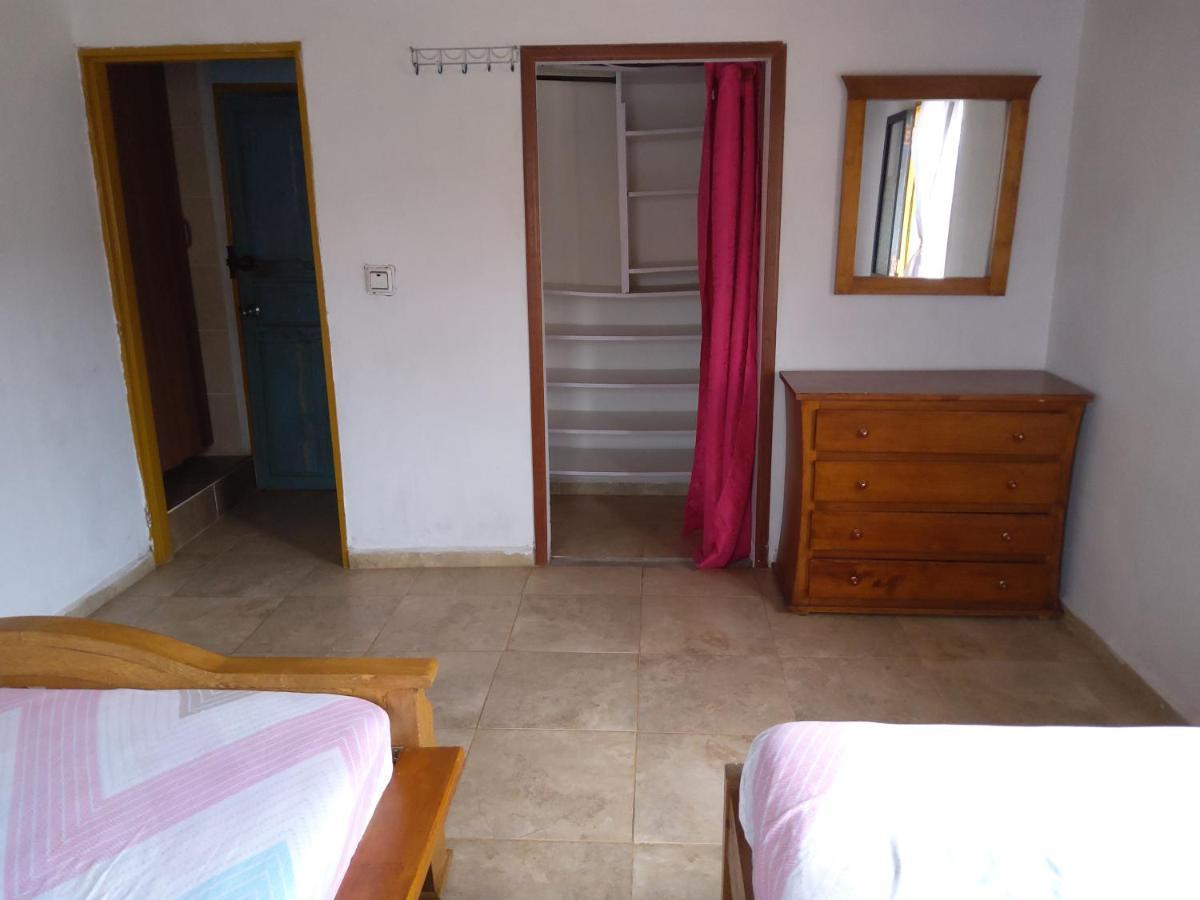 Ferienwohnung Artesanos Y Turistas Guatapé Exterior foto